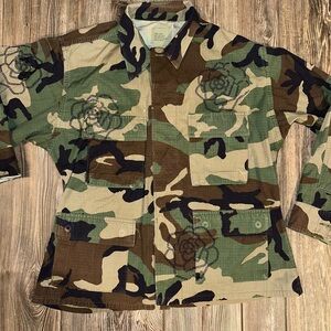 Camouflage Military Jacket Y2K Rhinestone Roses Marine Corps Badge Medium Bella